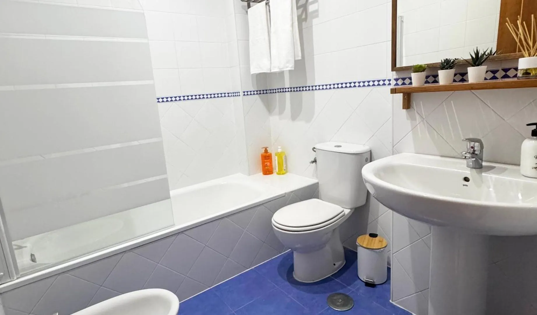 Apartamento Acogedor - Piscina - Parking Sevilla Apartmanhotel